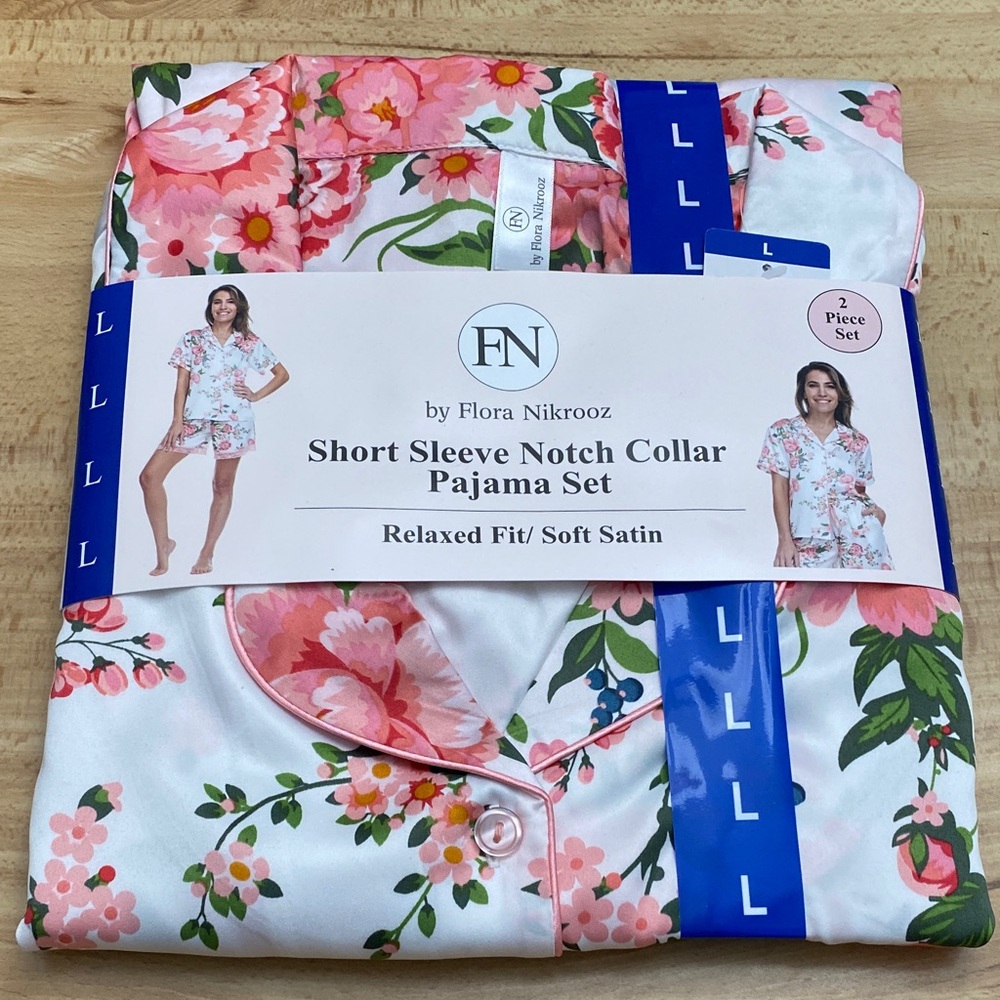 NWT FN by Flora Nikrooz Short sleeve soft satin notch collar PJ set